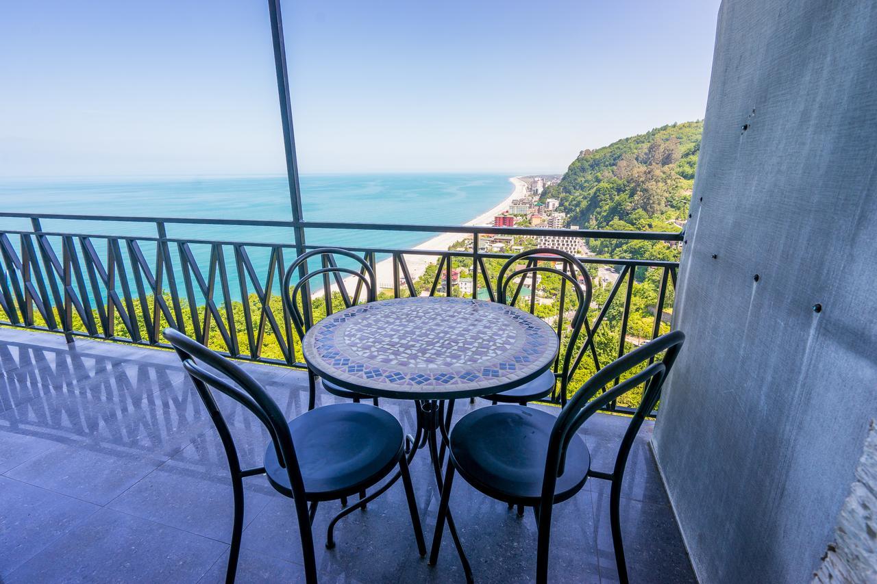 Aniva The Hotel Batumi Exterior photo