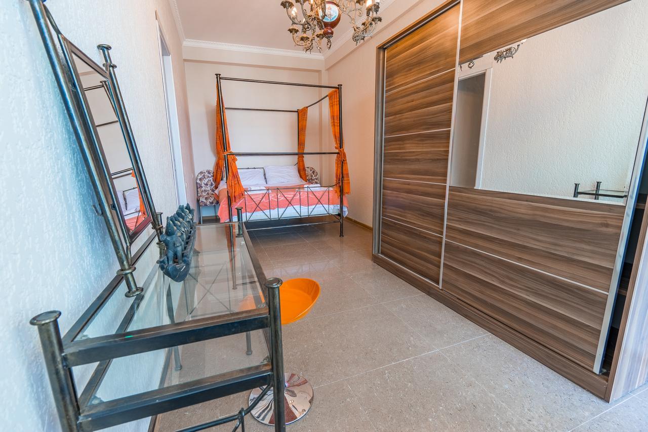 Aniva The Hotel Batumi Exterior photo